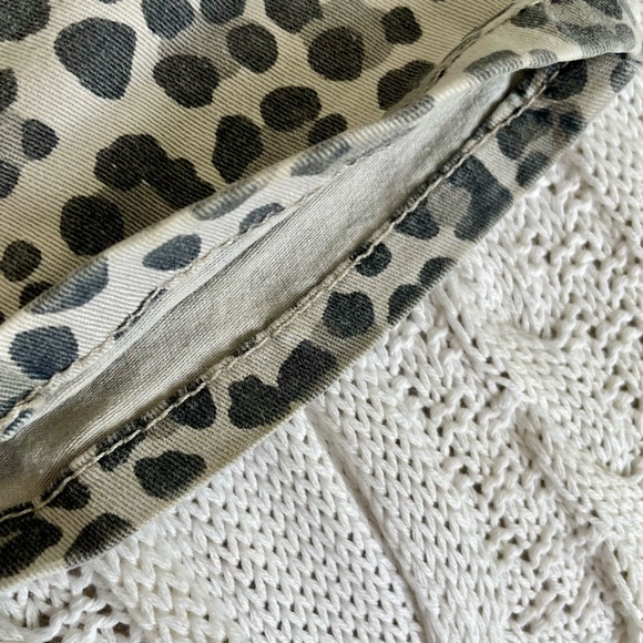 H&M Divided Leopard Print Straight Leg Jeans Size 10 - Picture 10 of 11